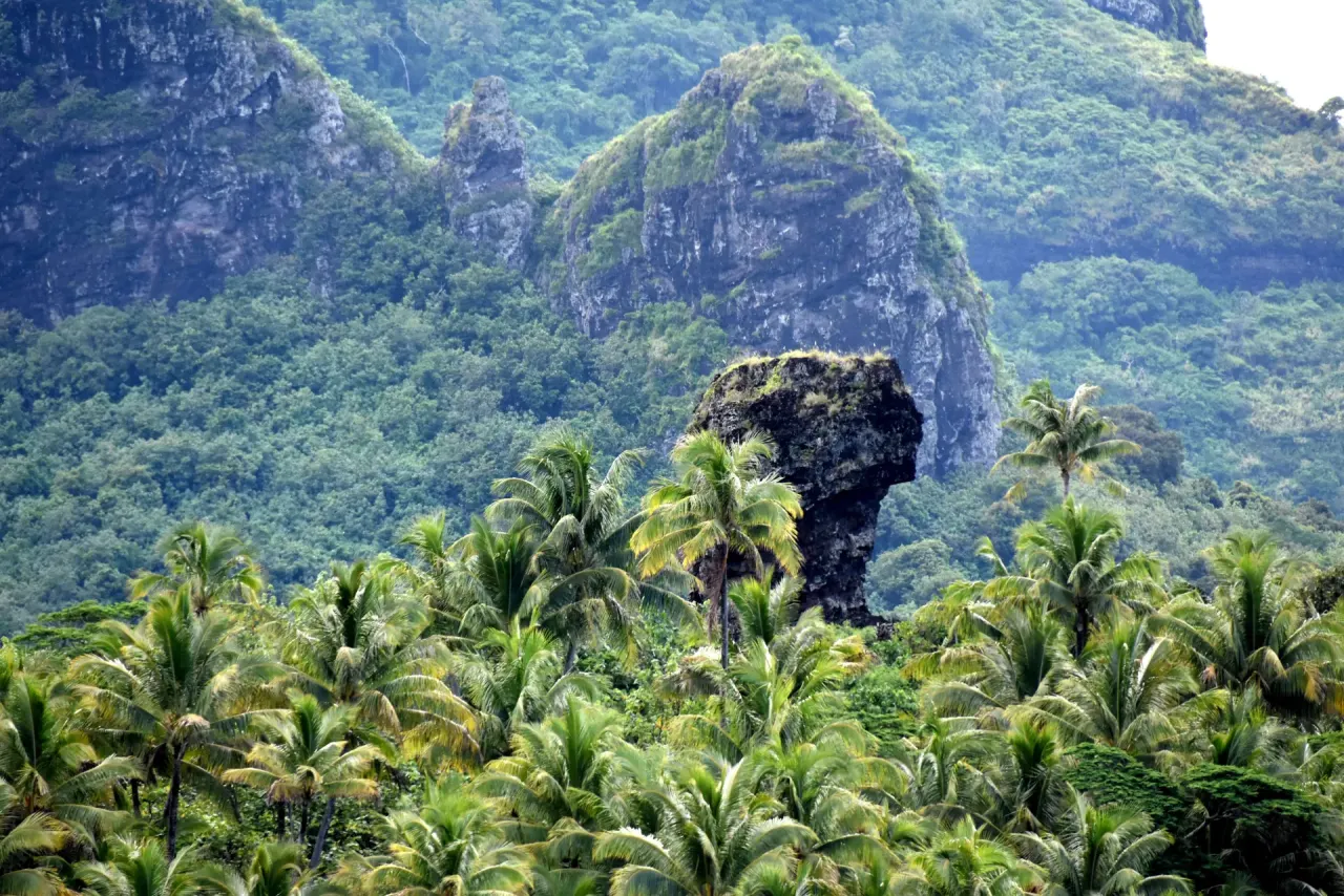 The landscape of Bora Bora